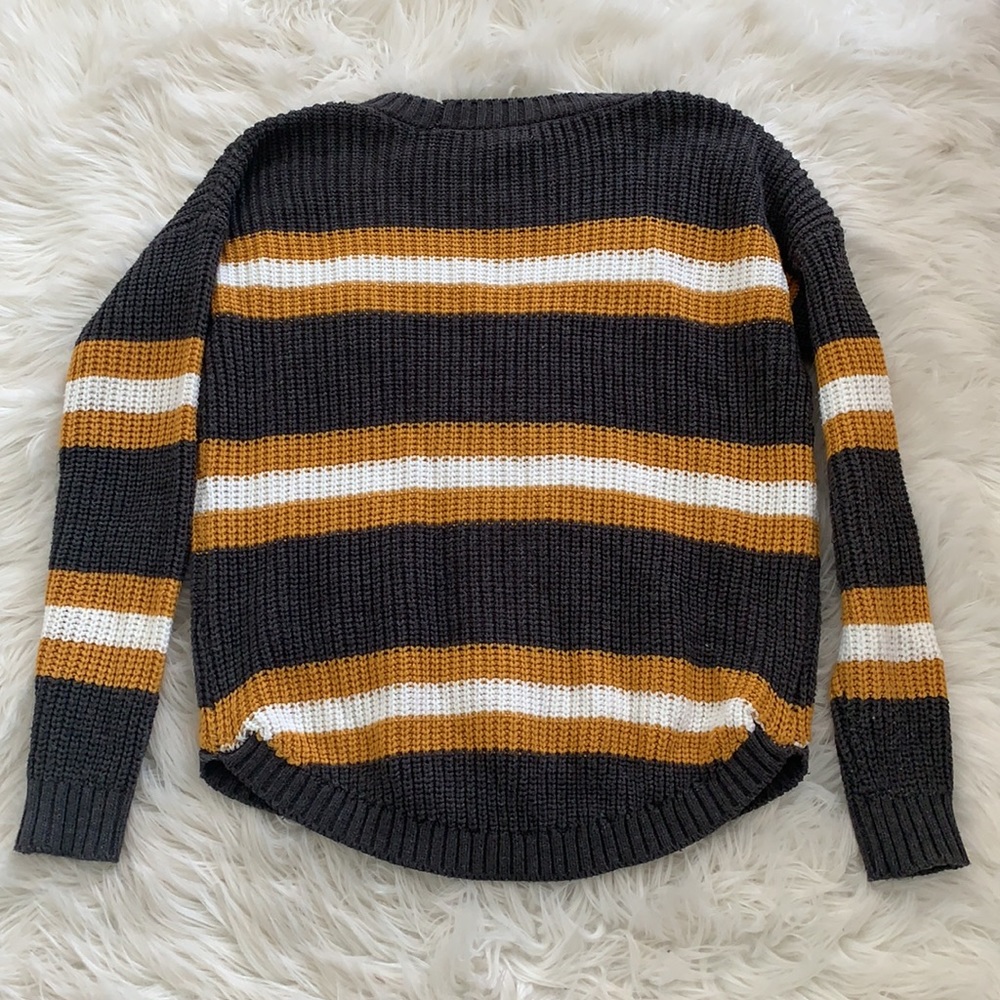 Sweater - Picture 2 of 2